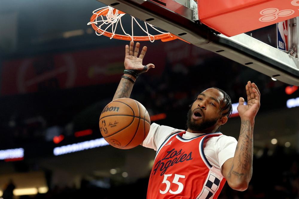 乔治替补上 乔治替补上