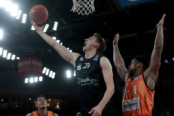 南野拓实被 南野拓实被